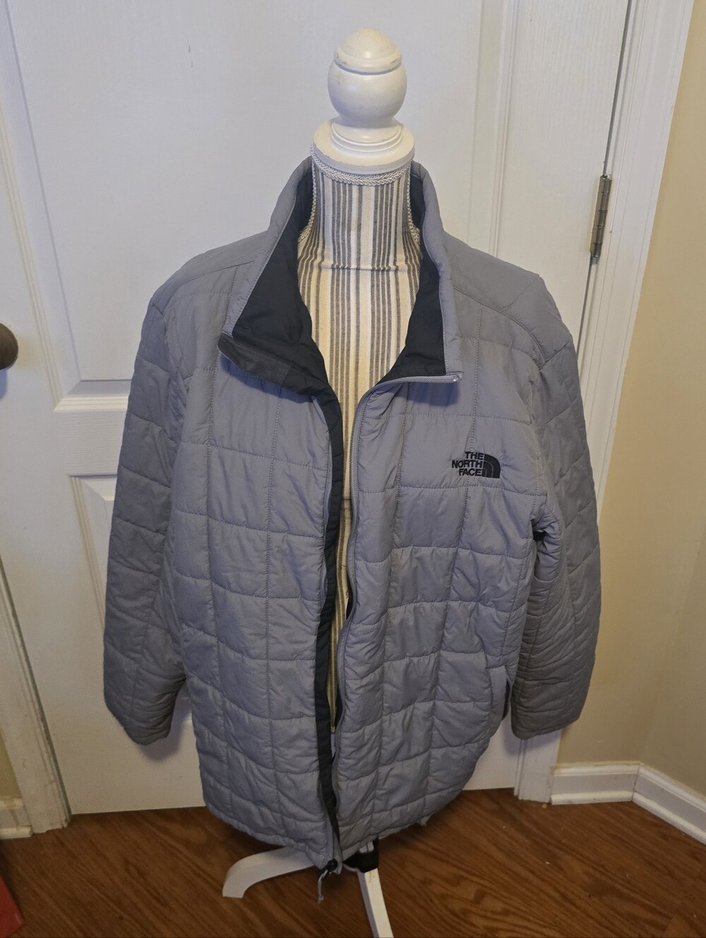 The North Face TNF Harway Jacket Mens Grey/Gray Puffer Quilted Full Zip Coat XL
